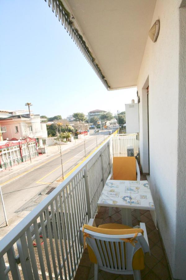 Villa Emilia Lignano Sabbiadoro Exterior foto